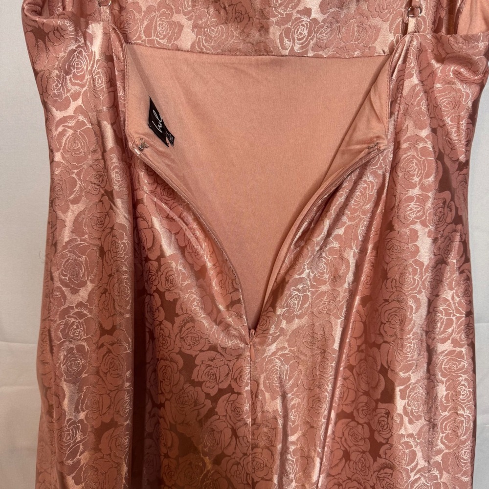 Lulus Rose Gold Floral Jacquard Cowl Neck Satin Midi Slip Dress Sz Small - Picture 9 of 10